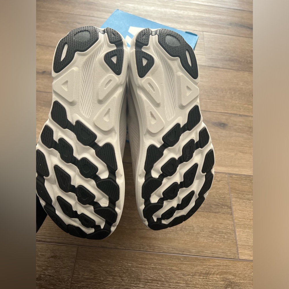 Hoka Clifton 9 - Picture 4 of 5